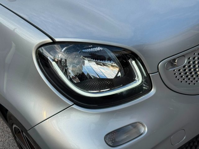 smart forFour 90 SUPERPASSION TWINAMIC+NAVIG.+TELEC.POST+AMBIENT - foto 4 di 4