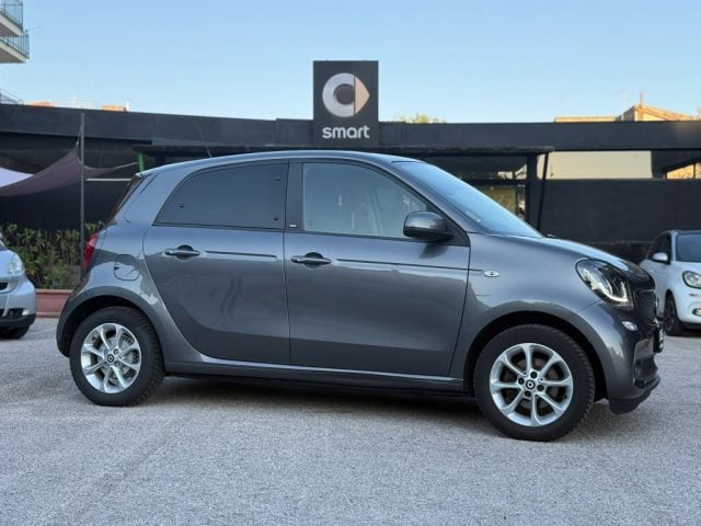 smart forFour 90 PRIME TWINAMIC +PELLE NERA +NAVIG.+UNICO PROPR., del 2019, 78.669 km, in vendita a Caserta (CE)