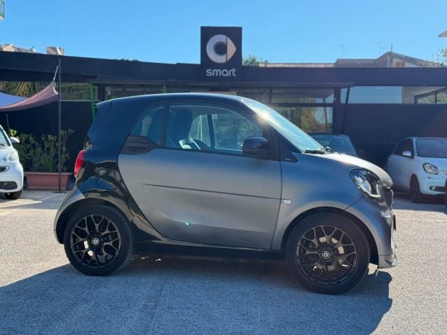 smart forTwo 90 PRIME TWINAMIC +PELLE NERA +NAVIG.+PACK SPORT - foto 2 di 4