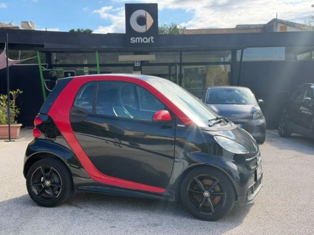 smart forTwo 70 1.0 SHARPRED+SERVOSTERZO+NAV.+PELLE+TETTO SKY - foto 2 di 4
