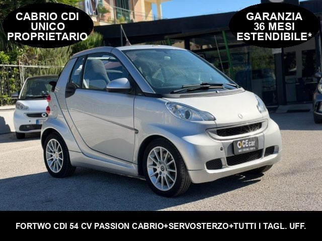 smart forTwo 800 40 kW cabrio pure cdi, del 2011, 136.423 km, in vendita a Caserta (CE)