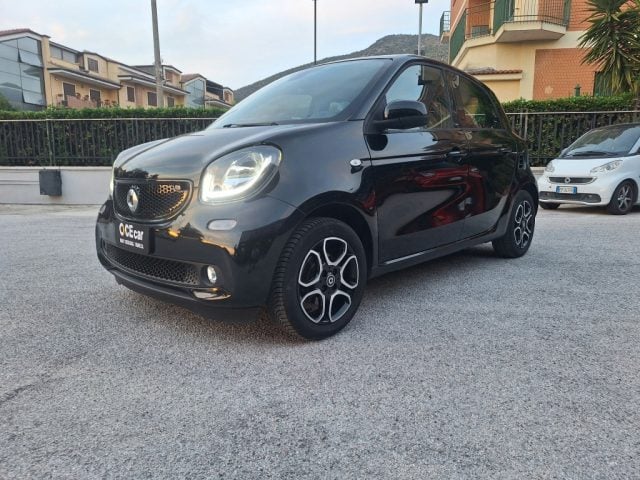 smart forFour 90 PRIME TWINAMIC +PELLE NERA +NAVIG.+TELECAMERA P - foto 2 di 4