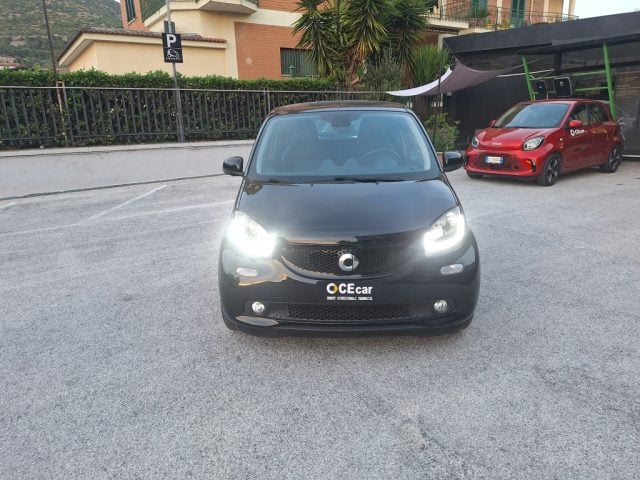 smart forFour 90 PRIME TWINAMIC +PELLE NERA +NAVIG.+TELECAMERA P - foto 3 di 4