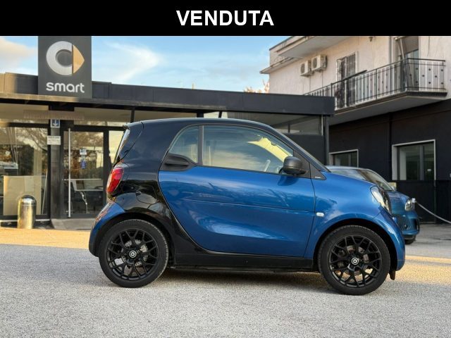 smart forTwo 90 PASSION+PACK SPORT+PACK COMFORT+LED usato a CASERTA