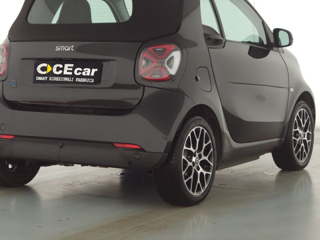 smart forTwo EQ CABRIO PRIME SOLO KM. 5.057 RISPARMIO DEL 54% - foto 4 di 4