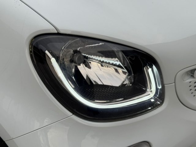 smart forFour 90 PRIME TWINAMIC +PELLE NERA +NAVIG.+UNICO PROPR. - foto 4 di 4