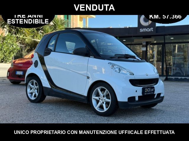 smart forTwo 61CV WHITE LIMITED PER NEOPATENTATI SOLO KM.57.366 usato a CASERTA