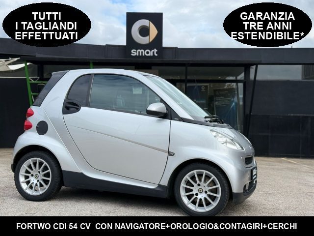 smart forTwo 800 CDI 54 CV PASSION+NAVIGATORE+OROLOGIO & CONTAG usato a CASERTA