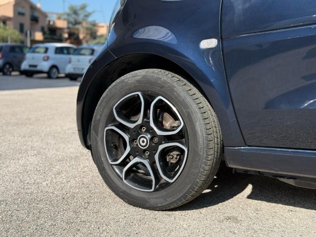 smart forTwo 70 1.0 TWINAMIC PASSION SAPHIRE BLUE MET.+DSB OK, del 2018, 54.858 km, in vendita a Caserta (CE)