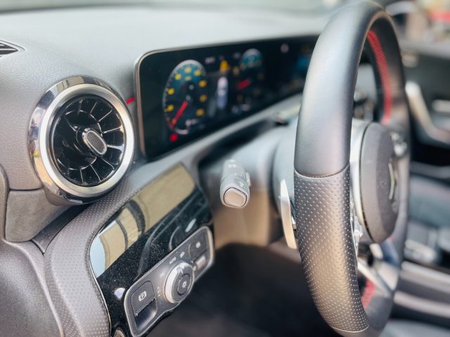 Mercedes-Benz A 220 d Automatic Premium PACK AMG -41% DAL NUOVO, del 2021, 39.850 km, in vendita a Caserta (CE)