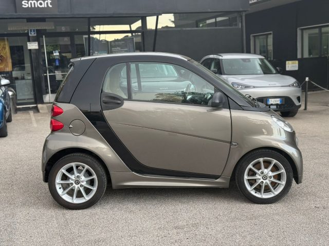 smart forTwo PASSION PELLE+NAVIG. +SERVOSTERZO+UNICO PROPR. - foto 3 di 26