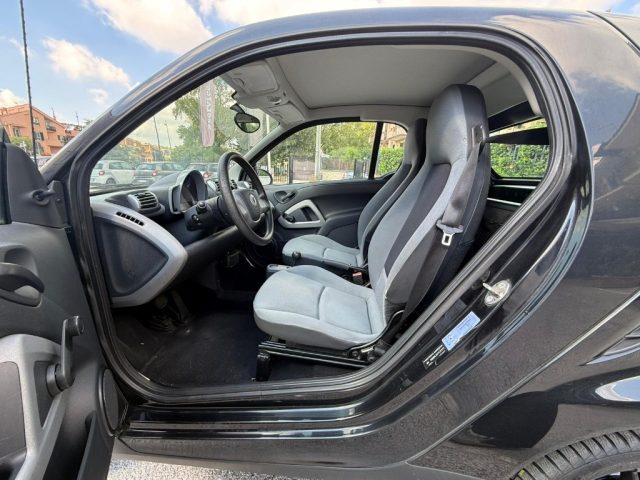 smart forTwo PURE UNICO PROPR.TUTTI I TAGLIANDI EFFETTUATI, del 2007, 84.657 km, in vendita a Caserta (CE)
