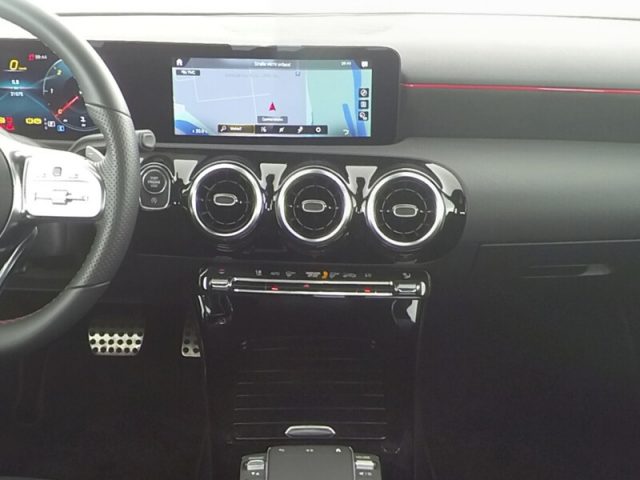 Mercedes-Benz A 220 d Aut. 190 CV 2021 PREMIUM+PACK AMG -41% DAL NUOVO usato a CASERTA