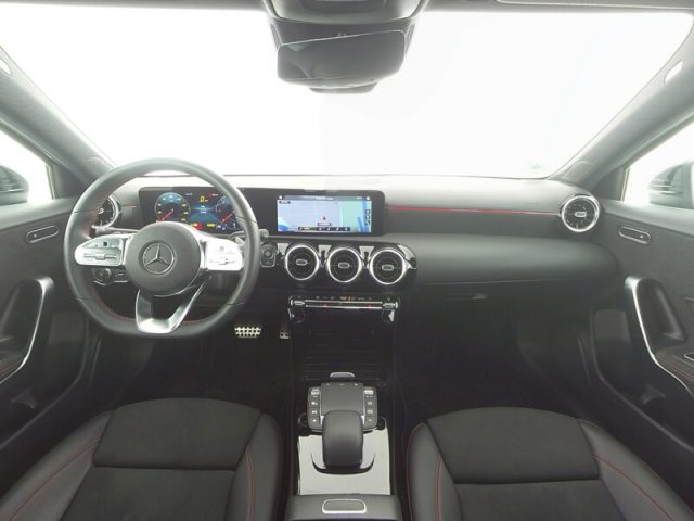Mercedes-Benz A 220 d Aut. 190 CV 2021 PREMIUM+PACK AMG -41% DAL NUOVO, del 2021, 21.077 km, in vendita a Caserta (CE)