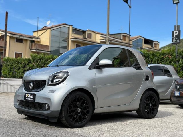 smart forTwo 90 PRIME TWINAMIC +PELLE NERA +NAVIG.+PACK SPORT, del 2016, 32.025 km, in vendita a Caserta (CE)