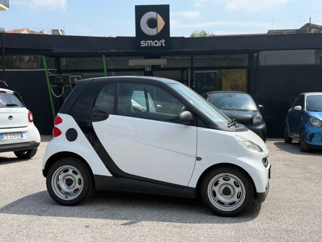 smart forTwo 71 CV PURE+CLIMA+NAVIGATORE+TETTO SKY usato a CASERTA