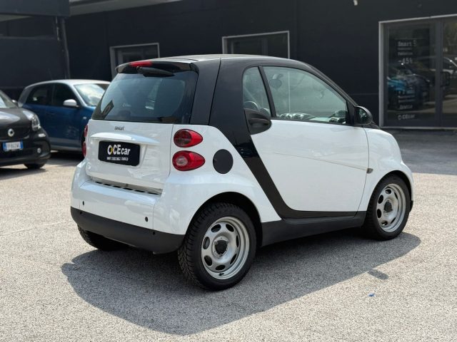 smart forTwo 71 CV PURE+CLIMA+NAVIGATORE+TETTO SKY - foto 4 di 4