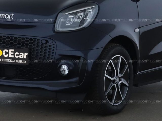 smart forTwo EQ Passion SOLO KM. 957 -59% DIREZIONALE FABBRICA - foto 2 di 4