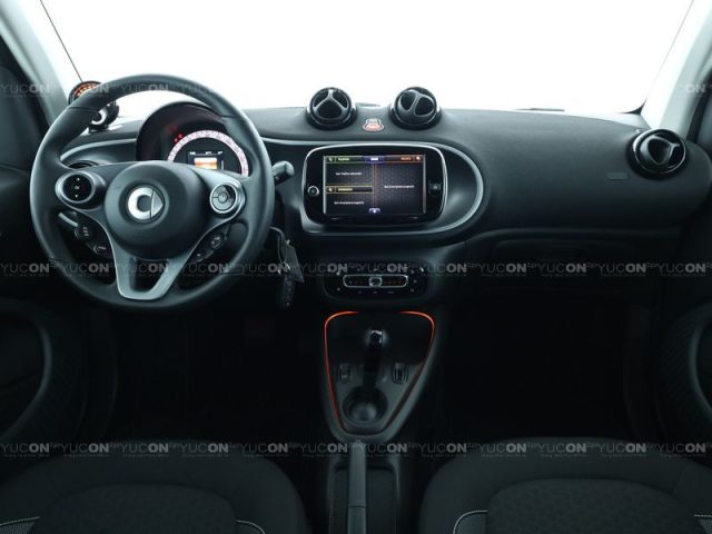 smart forTwo EQ Passion SOLO KM. 957 -59% DIREZIONALE FABBRICA, del 2022, 957 km, in vendita a Caserta (CE)