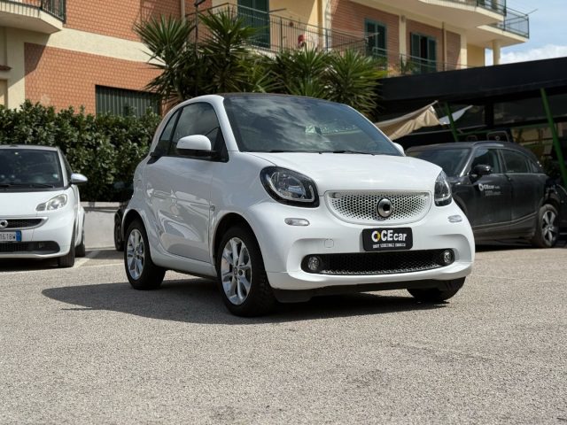 smart forTwo 70 PASSION TWINAMIC+UNICO PROP.+NAVIG.+LED+TETTO S - foto 3 di 4