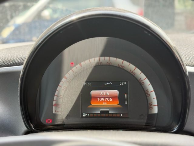 smart forTwo 70 PASSION TWINAMIC+UNICO PROP.+NAVIG.+LED+TETTO S, del 2018, 109.705 km, in vendita a Caserta (CE)