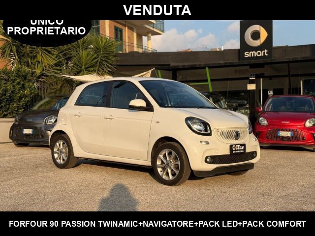 smart forFour 90 TWINAMIC+UNICO PROPR.+NAV.+LED ANT.+PASSION usato a CASERTA