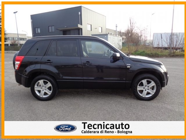 Suzuki Grand Vitara 1.9 DDiS 5 porte 4x4 EXECUTIVE - foto 3 di 4