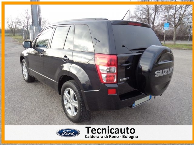 Suzuki Grand Vitara 1.9 DDiS 5 porte 4x4 EXECUTIVE, del 2006, 200.641 km, in vendita a Calderara Di Reno (BO)