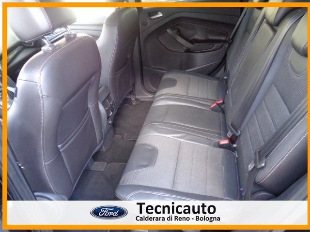 Ford Kuga 2.0 TDCI 140 CV 4WD Powershift Titanium, del 2014, 175.672 km, in vendita a Calderara Di Reno (BO)