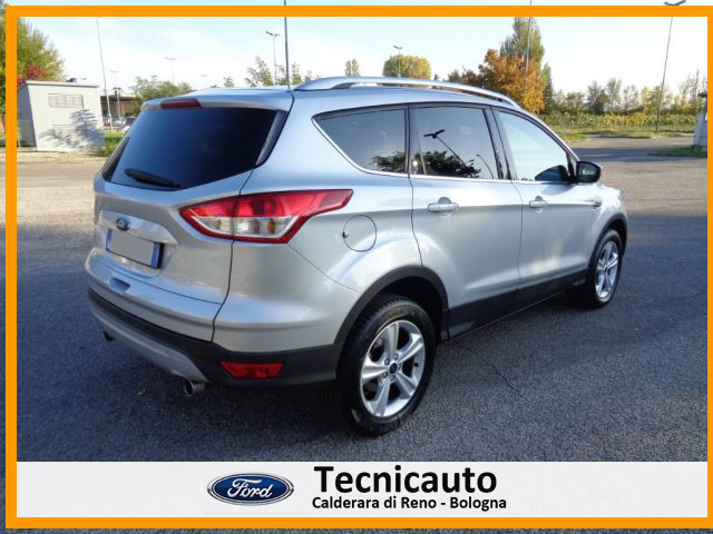Ford Kuga 2.0 TDCI 150 CV S&S 4WD Titanium - foto 2 di 4