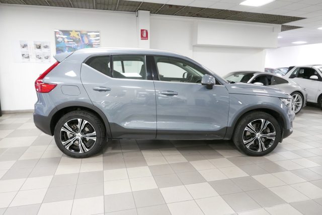 Volvo XC40 T5 Recharge Plug-in Hybrid Inscription Expression - foto 3 di 4