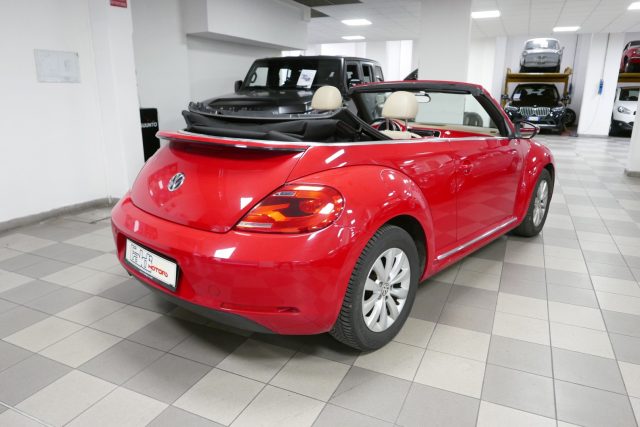 Volkswagen Maggiolino Cabrio 1.2 TSI Design - foto 4 di 4