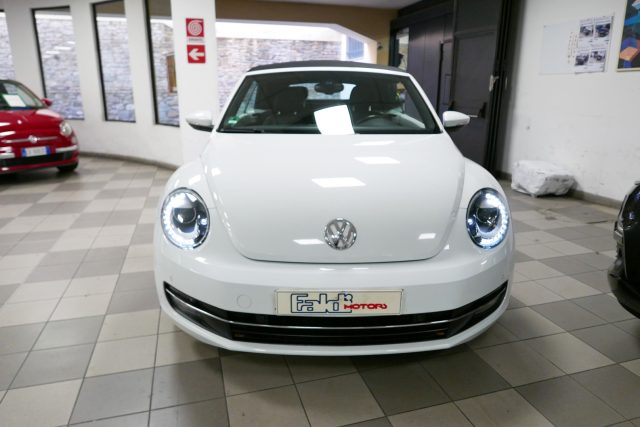 Volkswagen Maggiolino Cabrio 1.4 TSI DSG Sport CUP - foto 2 di 4
