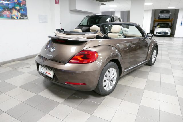 Volkswagen Maggiolino Cabrio 1.2 TSI Design DSG - foto 4 di 4