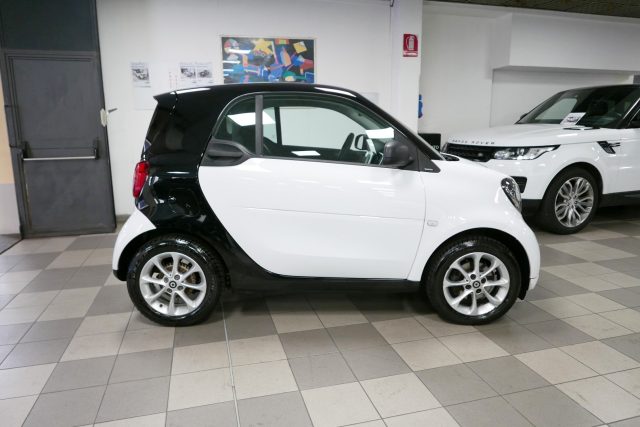 smart forTwo 90 0.9 Turbo twinamic Passion - foto 3 di 4