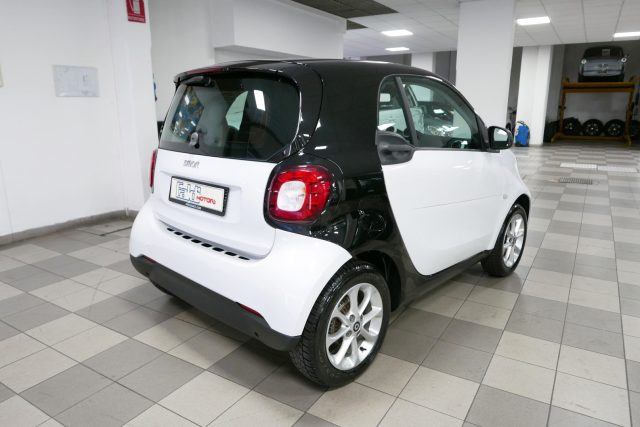 smart forTwo 90 0.9 Turbo twinamic Passion - foto 4 di 4