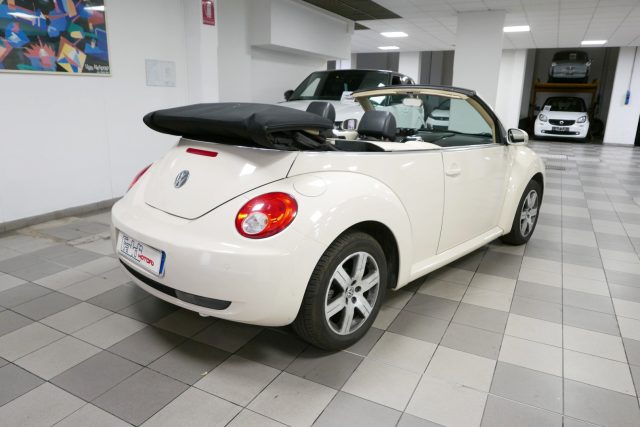 Volkswagen New Beetle 1.9 TDI 105CV Cabrio - foto 4 di 4