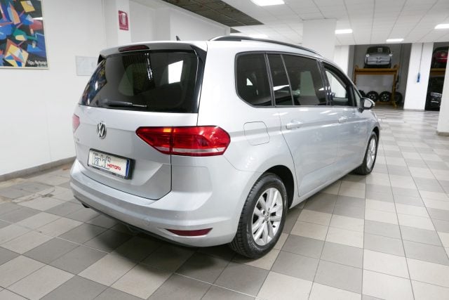 Volkswagen Touran 1.6 TDI 115 CV DSG Business BMT 7 Posti - foto 4 di 4