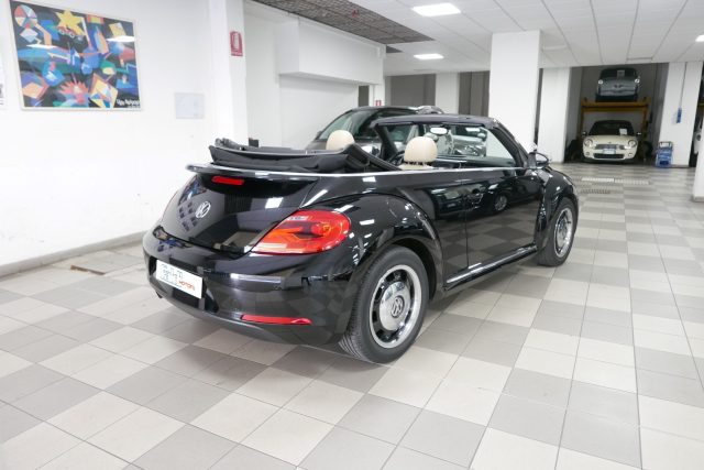 Volkswagen Maggiolino Cabrio 1.2 TSI "50'S" Design - foto 4 di 4