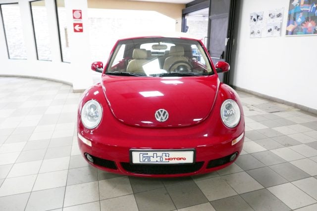 Volkswagen New Beetle 1.9 TDI 105CV Cabrio - foto 2 di 4