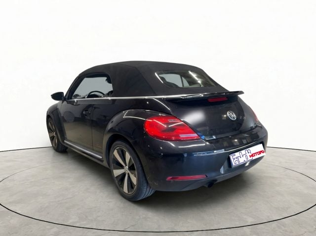 Volkswagen Maggiolino Cabrio 1.2 TSI Design - foto 3 di 4