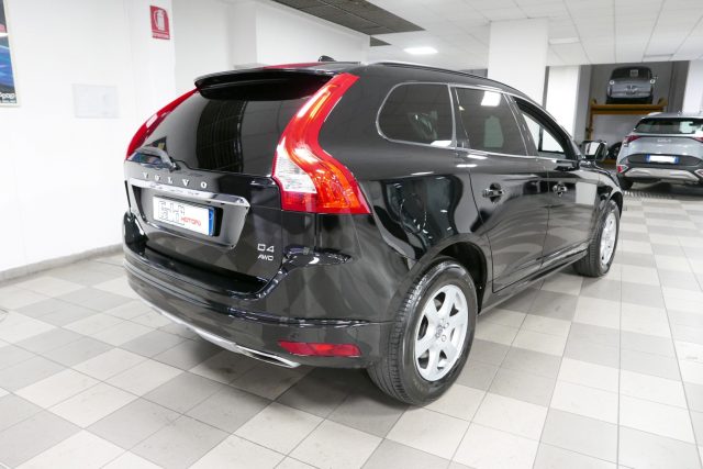 Volvo XC60 D4 AWD Geartronic Kinetic EURO6B - foto 4 di 4