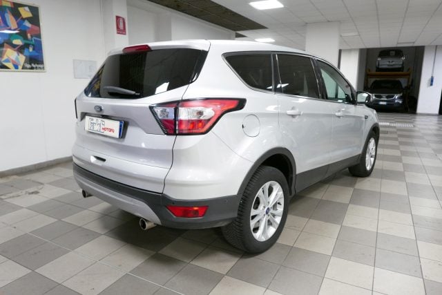 Ford Kuga 1.5 TDCI 120 CV S&S 2WD Powershift Edition - foto 4 di 4