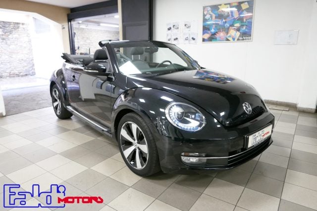 Volkswagen Maggiolino Cabrio 1.2 TSI Design, del 2014, 67.000 km, in vendita a Firenze (FI)