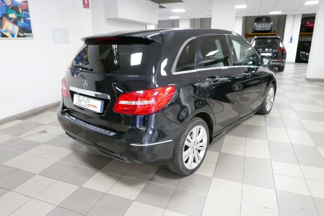 Mercedes-Benz B 180 CDI BlueEFFICIENCY Executive - foto 4 di 7