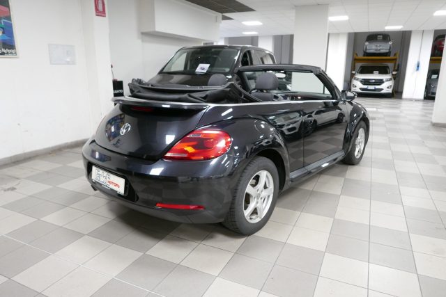 Volkswagen Maggiolino Cabrio 1.2 TSI Design BlueMotion Technology - foto 3 di 4