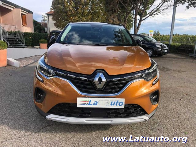 Renault Captur 1.6 E-Tech phev Intens 160cv auto - foto 4 di 4