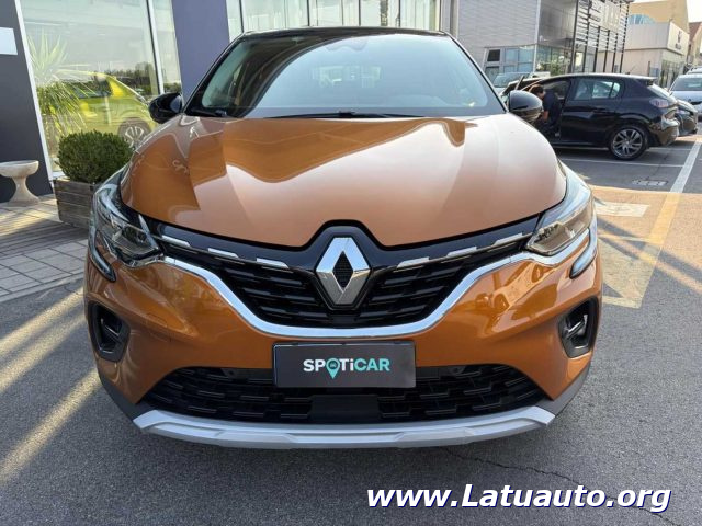 Renault Captur 1.6 E-Tech phev Intens 160cv auto - foto 3 di 4