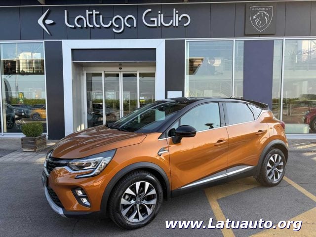 Renault Captur 1.6 E-Tech phev Intens 160cv auto usato a LUGO