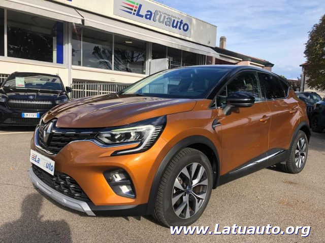 Renault Captur 1.6 E-Tech phev Intens 160cv auto, del 2020, 67.000 km, in vendita a Lugo (RA)